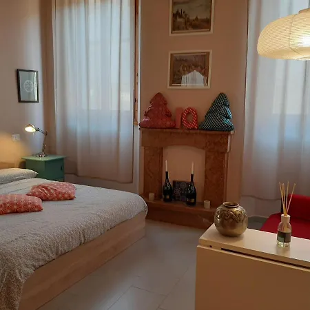 Il Cielo In Stanza Lägenhet